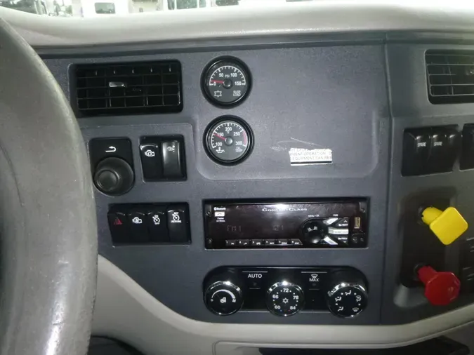 2018 Peterbilt 567