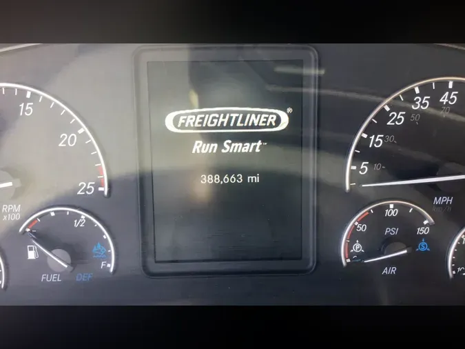 2021 Freightliner Cascadia 126
