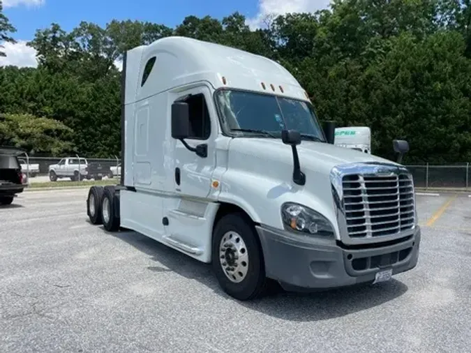 2019 Freightliner X12564ST