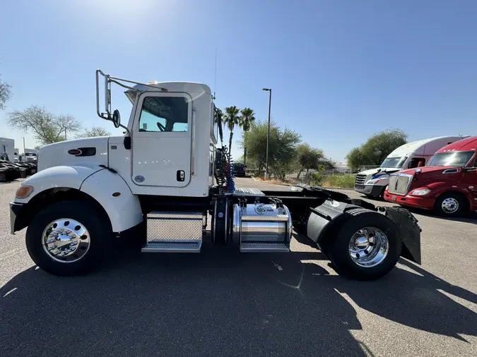 2018 Peterbilt 337