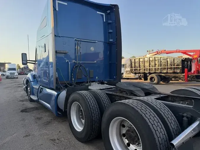 2017 KENWORTH T680