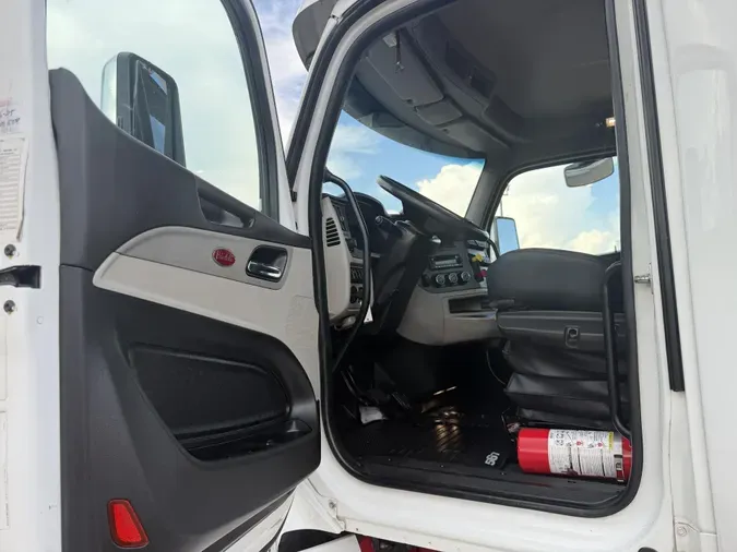 2023 Peterbilt 567