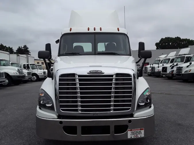 2016 FREIGHTLINER/MERCEDES CASCADIA 125