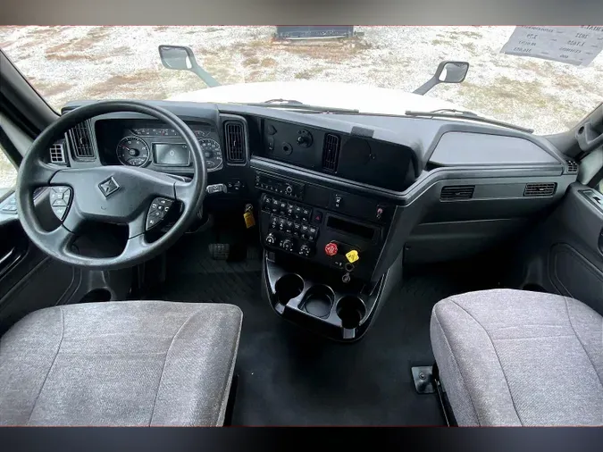 2022 INT LT625 6x4