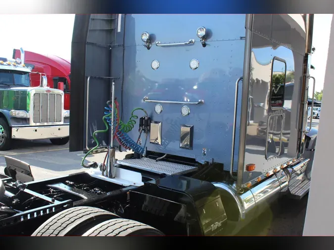 2023 Peterbilt 579