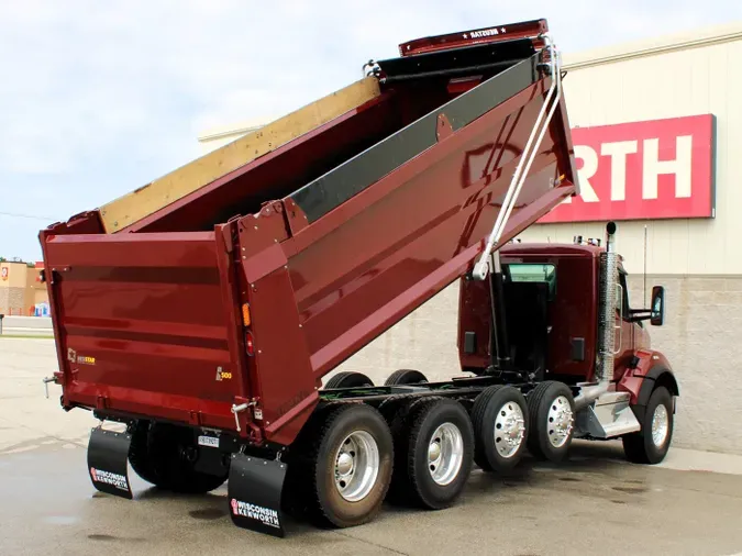 2025 Kenworth T880 Short Hood