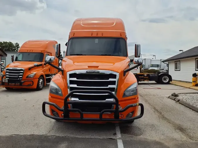 2019 FREIGHTLINER NEW CASCADIA PX12664
