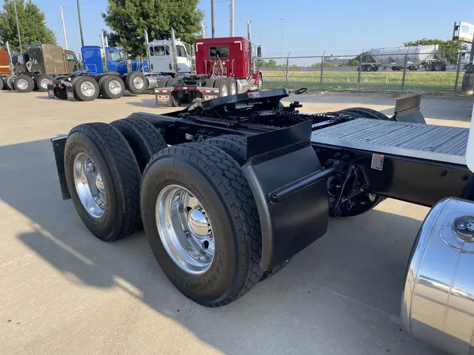 2019 Peterbilt 389