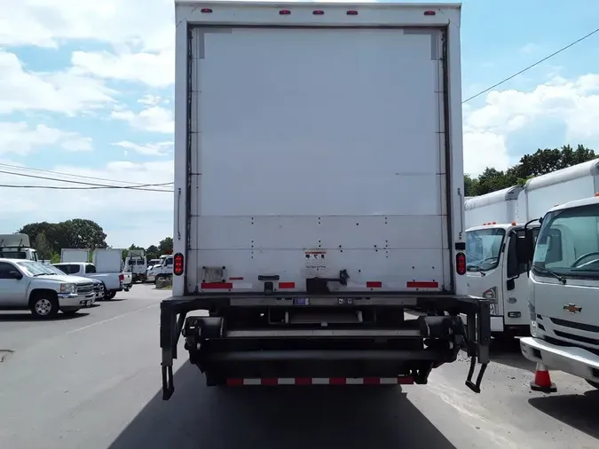 2018 FREIGHTLINER M2 106