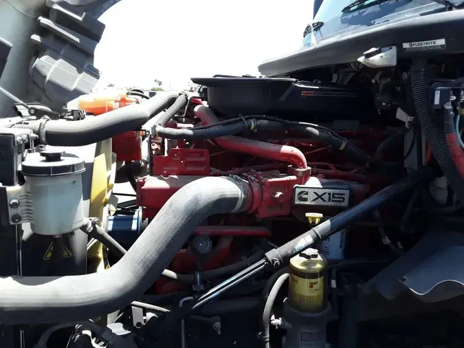 2021 NAVISTAR INTERNATIONAL LT625 DAYCAB S/A