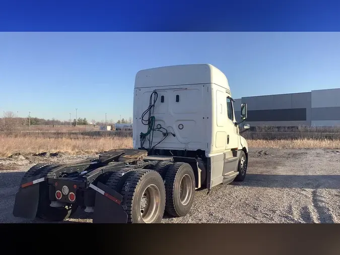 2020 Freightliner Cascadia