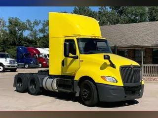 2023 INT LT625 6X4