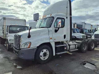 2018 FREIGHTLINER/MERCEDES CASCADIA 125