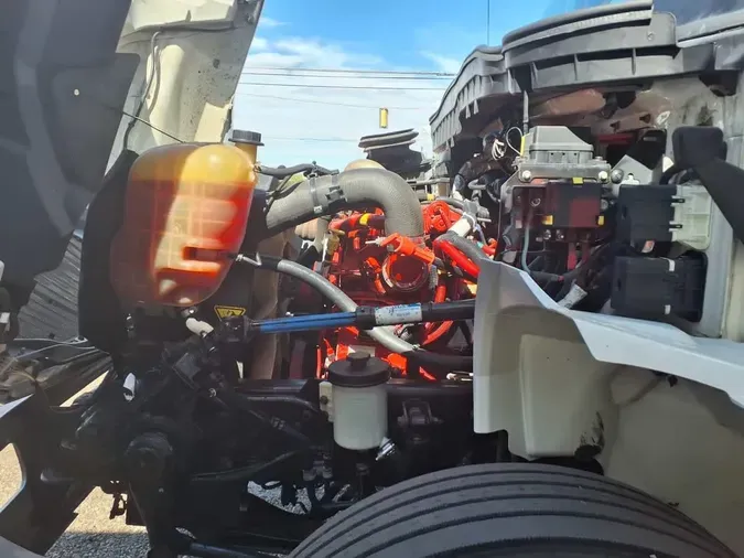 2018 NAVISTAR INTERNATIONAL 4300