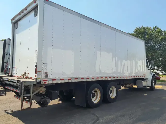 2018 FREIGHTLINER M2 106