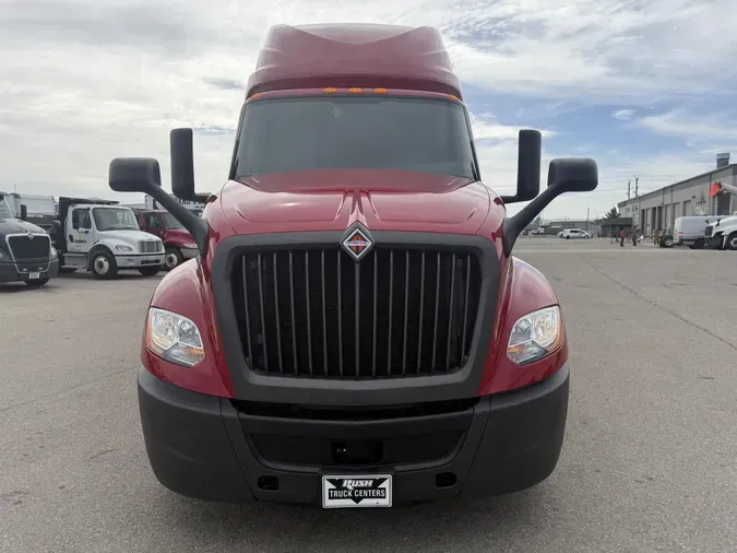 2022 International LT625