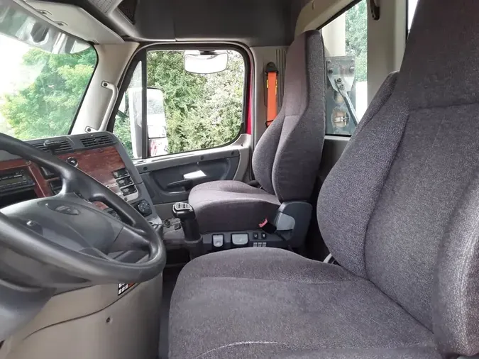 2017 FREIGHTLINER CASCADIA 125