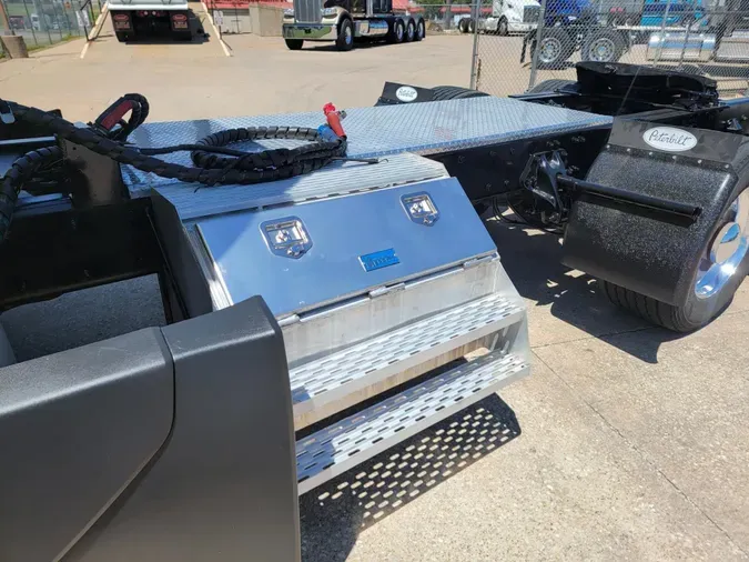 2023 Kenworth T680