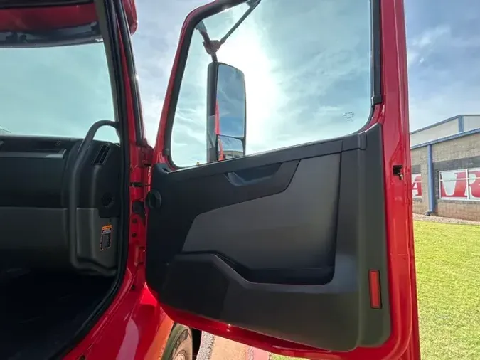2022 VOLVO VNR3001f104d41083022b558560517ccb22765