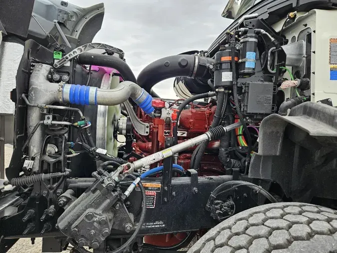 2026 MACK GR64B