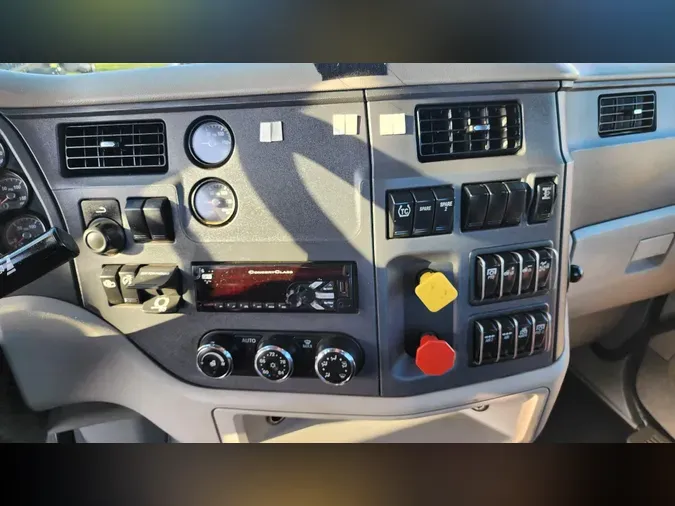 2020 Peterbilt 567