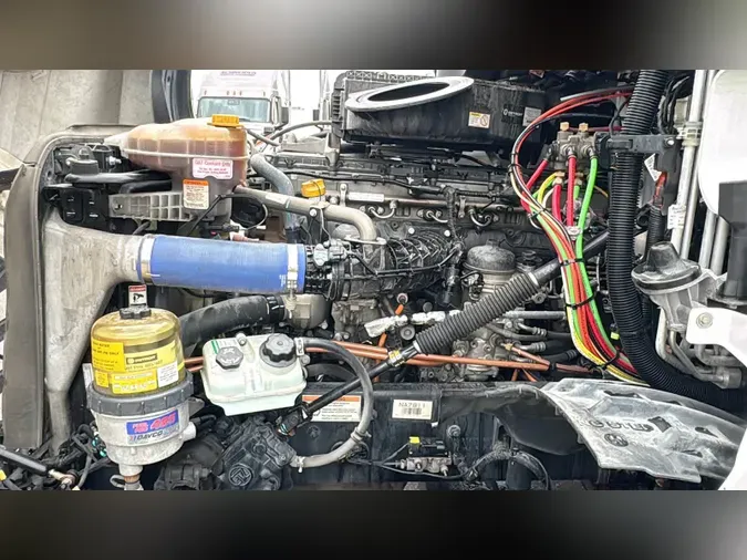 2022 Freightliner Cascadia 126