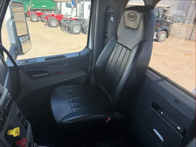 2017 Peterbilt 579