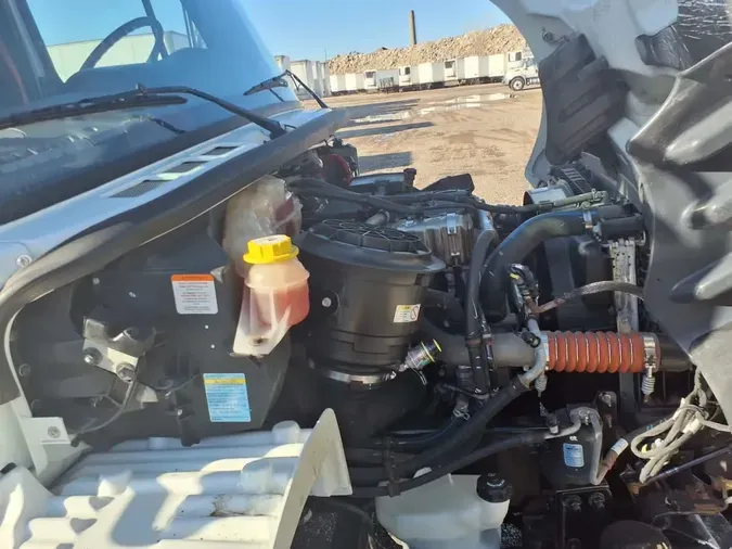 2020 FREIGHTLINER/MERCEDES M2 106