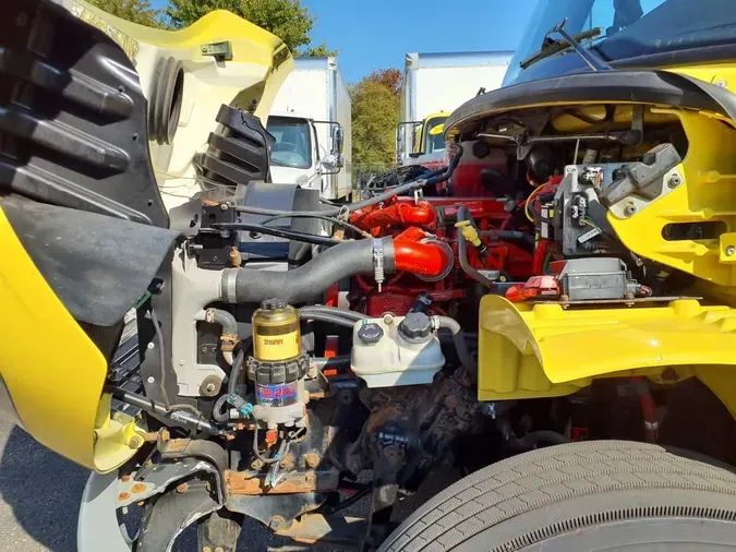 2016 FREIGHTLINER/MERCEDES M2 106