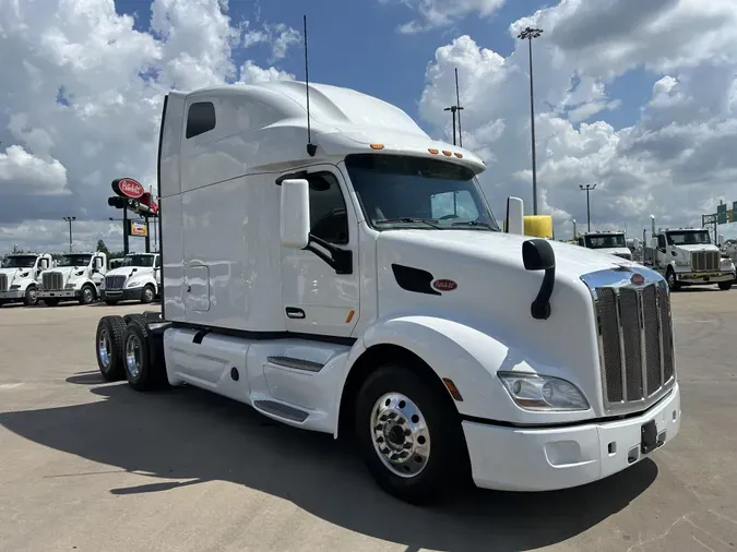 2022 Peterbilt 579