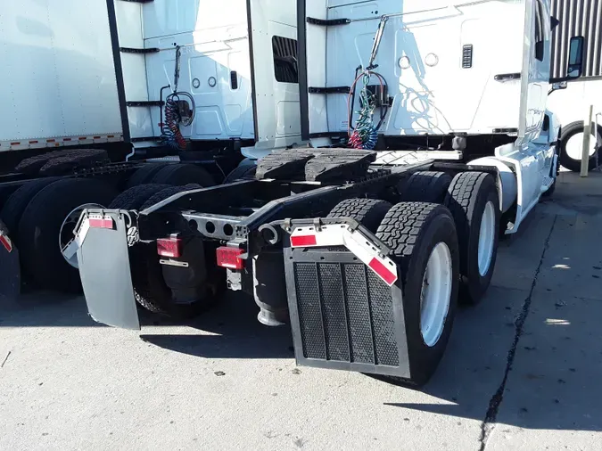 2019 NAVISTAR INTERNATIONAL LT625 SLPR CAB