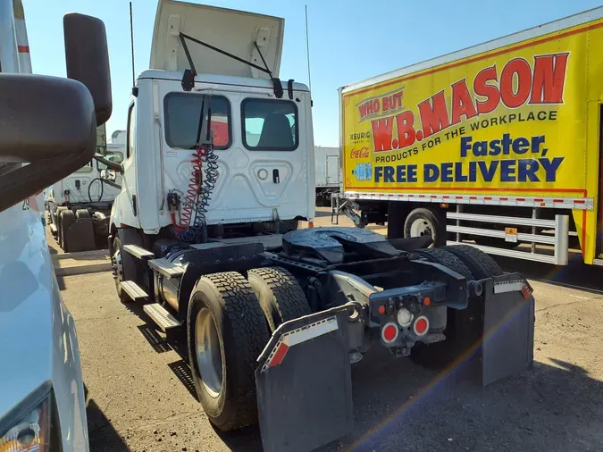 2020 FREIGHTLINER/MERCEDES NEW CASCADIA 116