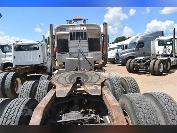 2008 MACK GRANITE GU713