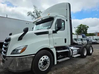 2019 FREIGHTLINER NEW CASCADIA PX12664