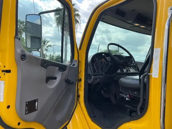 2019 Freightliner M2