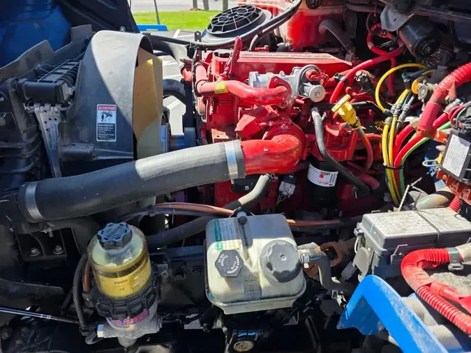 2020 FREIGHTLINER/MERCEDES M2 106