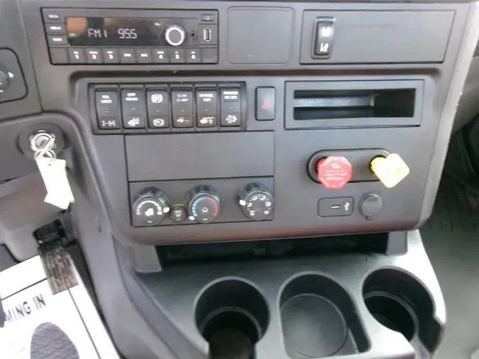 2023 International LT625