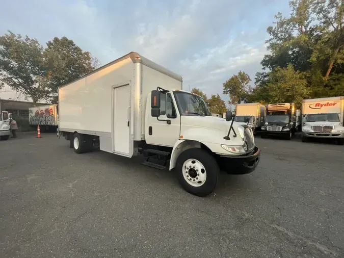 2018 NAVISTAR INTERNATIONAL 4300 LP