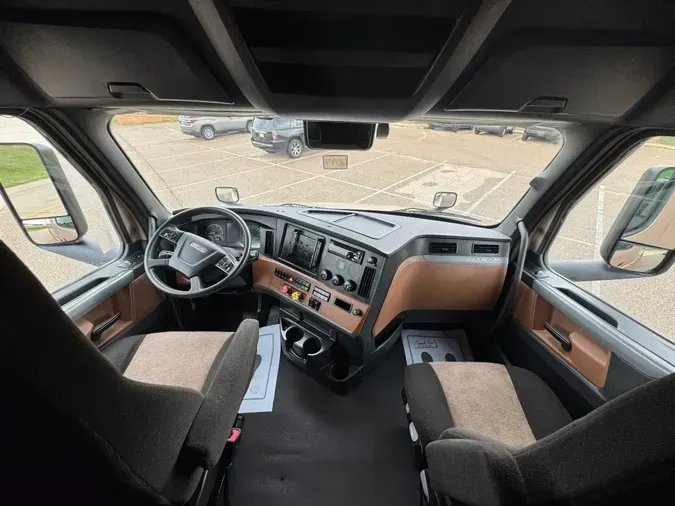 2022 FREIGHTLINER Cascadia 1261f2ed98d6ffa9f8bac1acaed7922204d