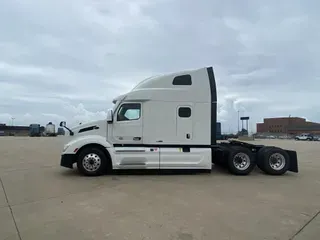 2022 PETERBILT 579
