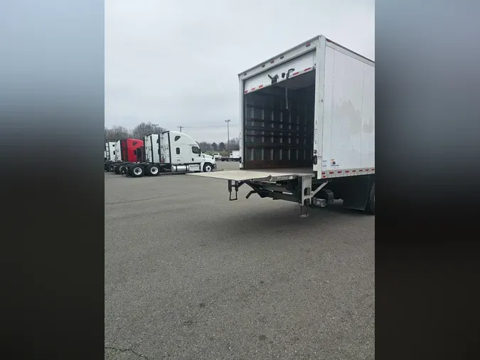 2019 FREIGHTLINER/MERCEDES M2 106