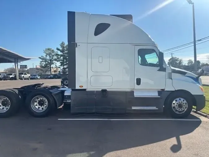 2020 Freightliner Cascadia