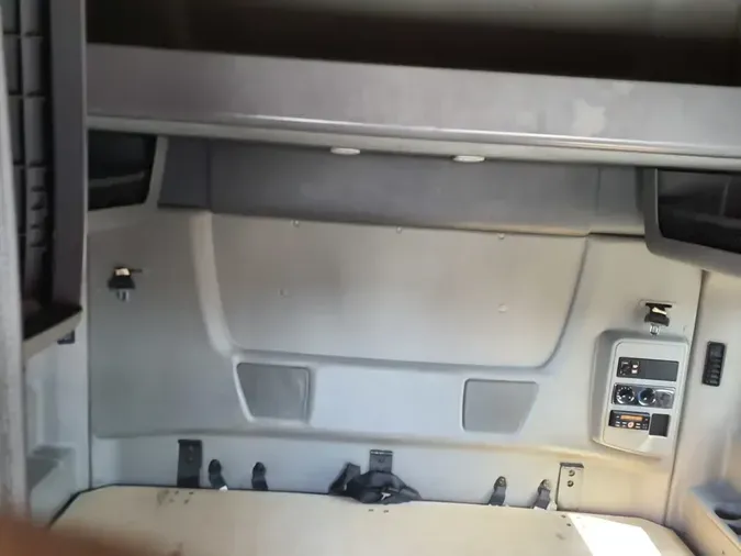 2020 NAVISTAR INTERNATIONAL LT625 SLPR CAB