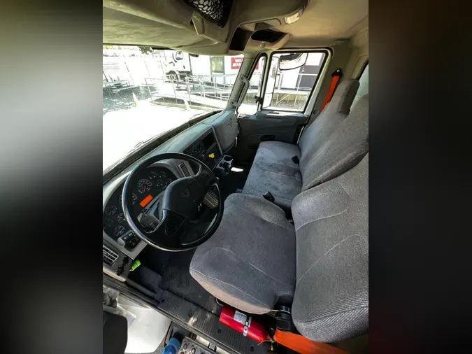 2019 NAVISTAR INTERNATIONAL 4300