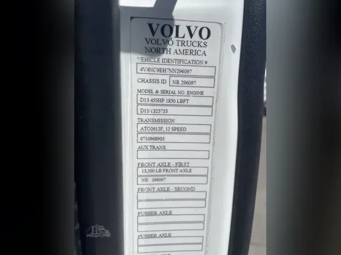 2022 VOLVO VNL64T860
