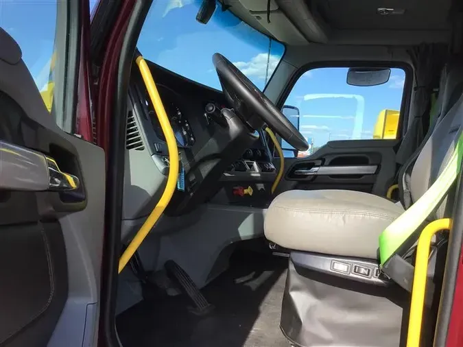 2021 KENWORTH T680