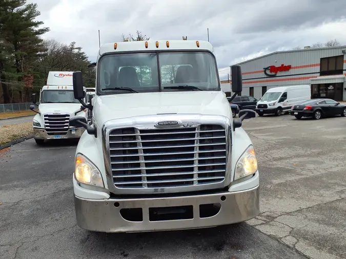 2017 FREIGHTLINER/MERCEDES CASCADIA 125