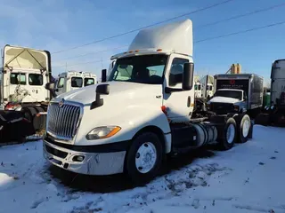 2019 NAVISTAR INTERNATIONAL LT625 DAYCAB T/A