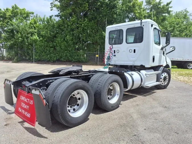 2020 FREIGHTLINER NEW CASCADIA 116
