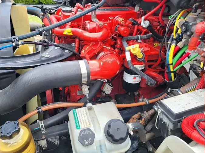 2018 FREIGHTLINER/MERCEDES M2 106